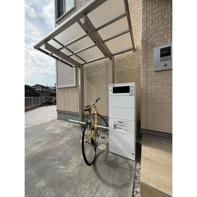 駐輪場＆宅配BOXです♪
