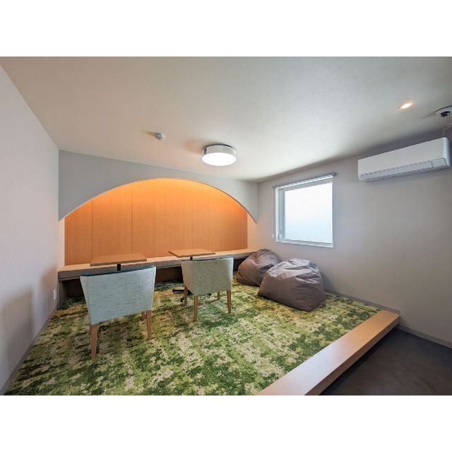 4F共用ラウンジは映画等鑑賞できます♪