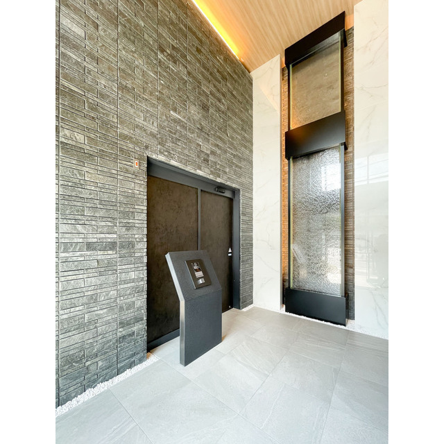 格式高いエントランス