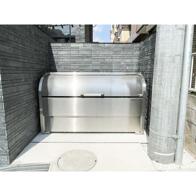 敷地内ゴミストッカー