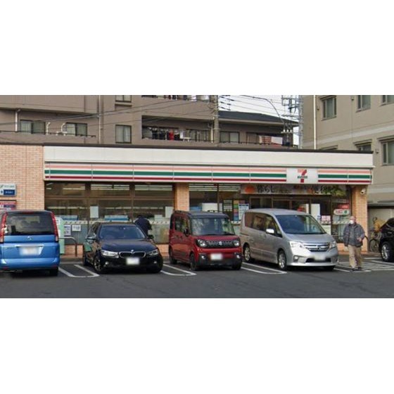 セブンイレブン横浜中里店