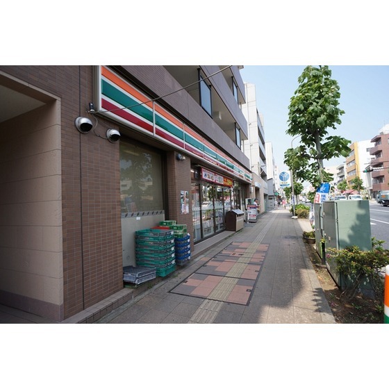 セブンイレブン横浜三ツ沢下町店