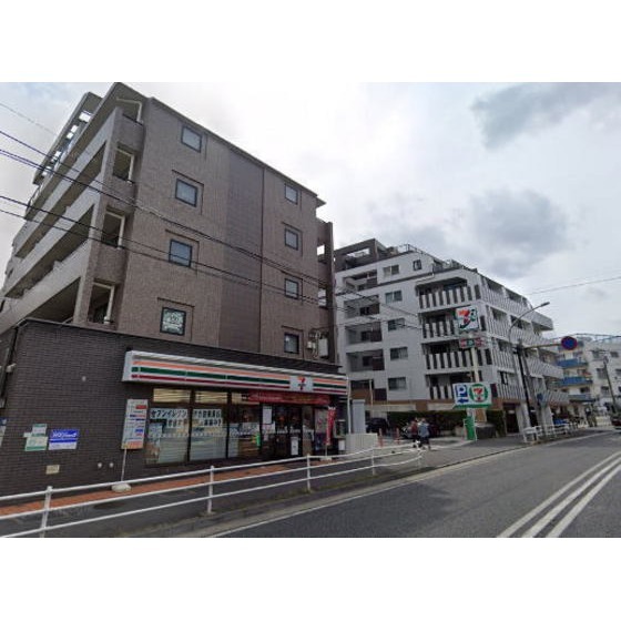 セブンイレブン横浜岸根町店