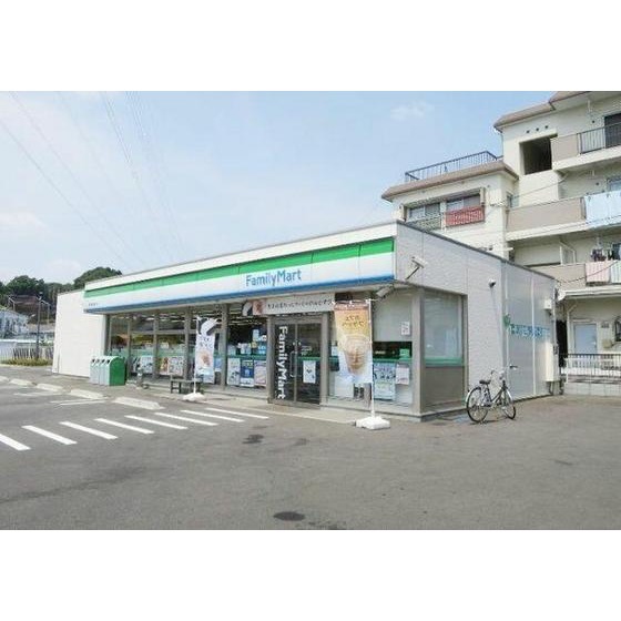 ファミリーマート東戸塚名瀬下店