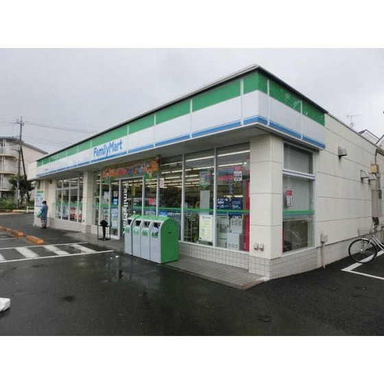 ファミリーマート横浜藤が丘店