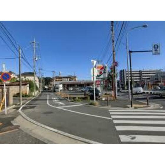 セブンイレブン横浜美しが丘5丁目