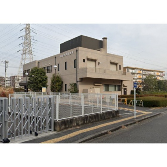 横浜市泉図書館