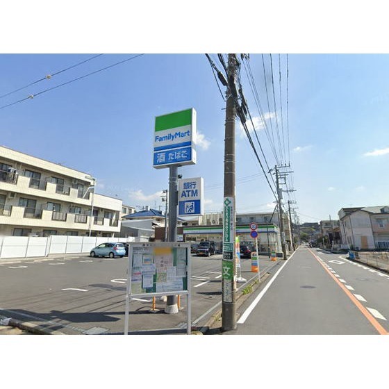 ファミリーマート西寺尾二丁目店