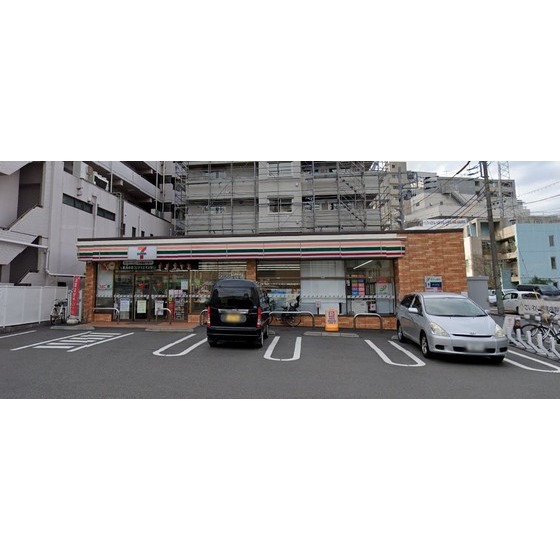 セブンイレブン横浜鶴見駅西店
