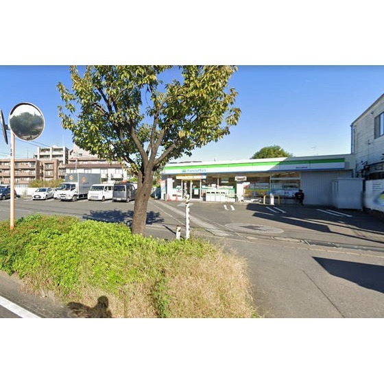 ファミリーマート港北太尾町店