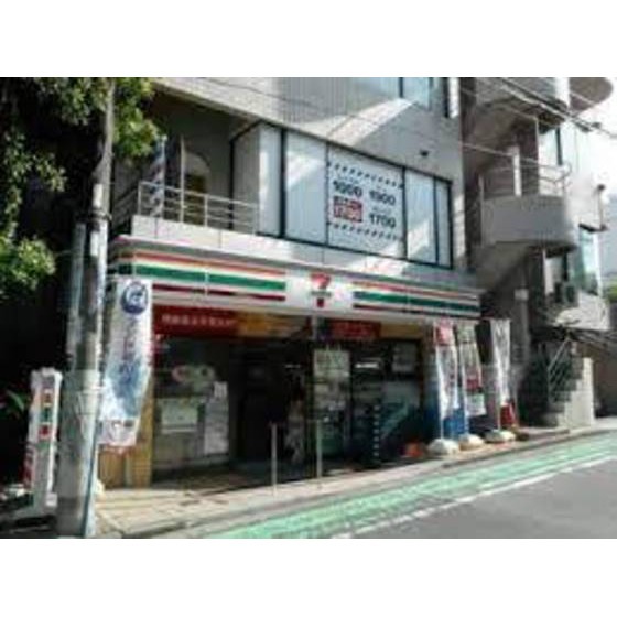 セブンイレブン横浜能見台駅前店