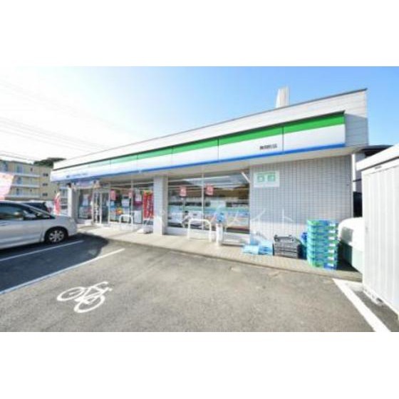 ファミリーマート横浜舞岡町店