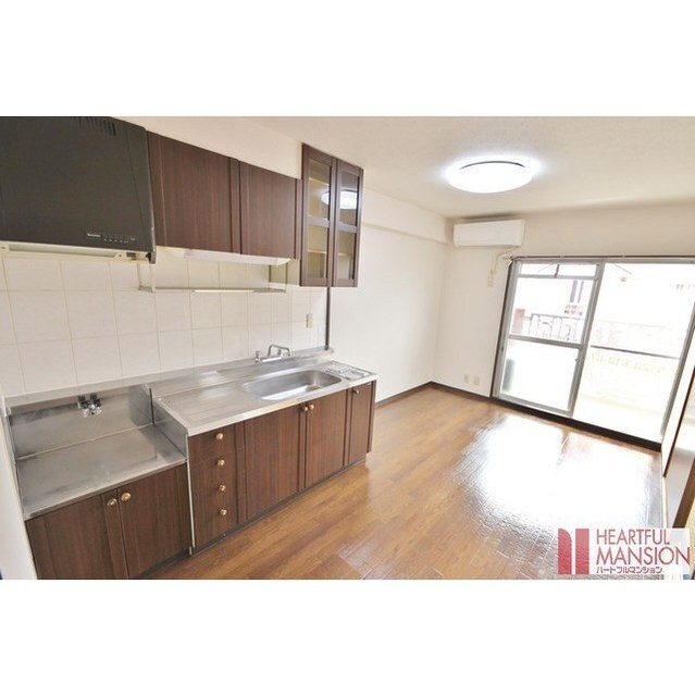 食器棚付きキッチン