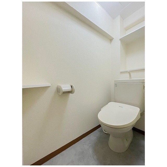 温水洗浄便座設置済み☆