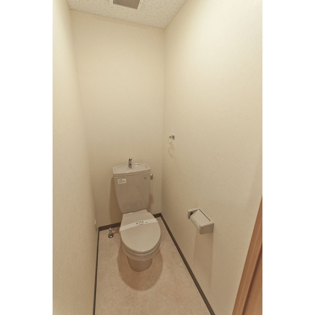 温水洗浄便座設置済み☆