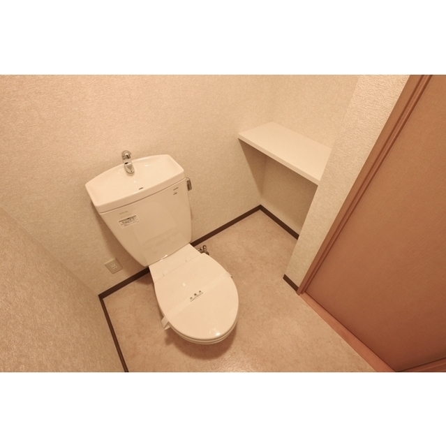 温水洗浄便座設置済み