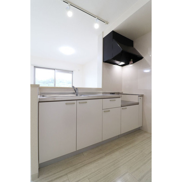 人気の対面式キッチン