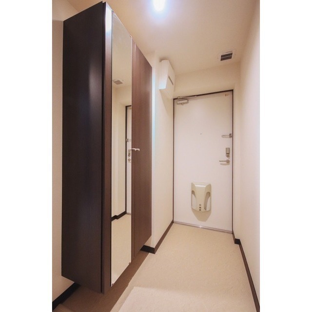 姿見付きシューズボックス