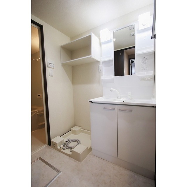 シャワー付き洗面台