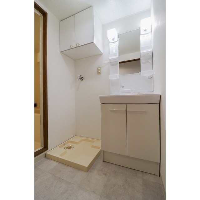 シャワー付き洗面台