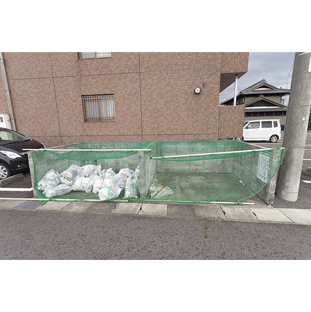 敷地内ごみ置き場