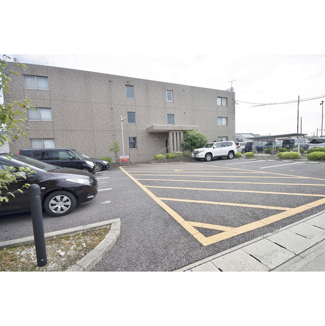 敷地内駐車場北側