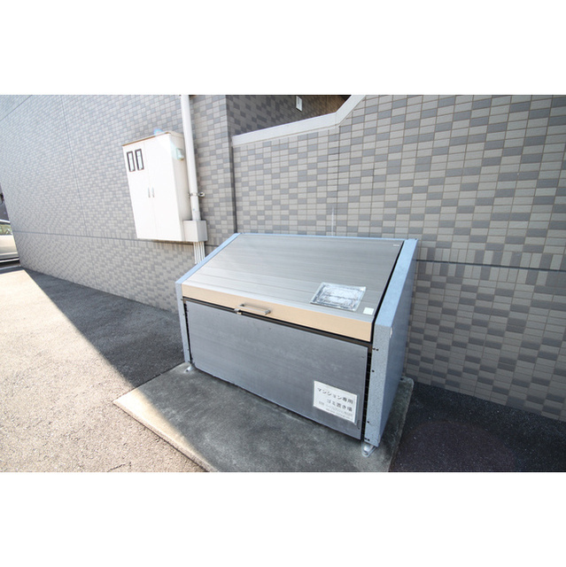 ダストボックス