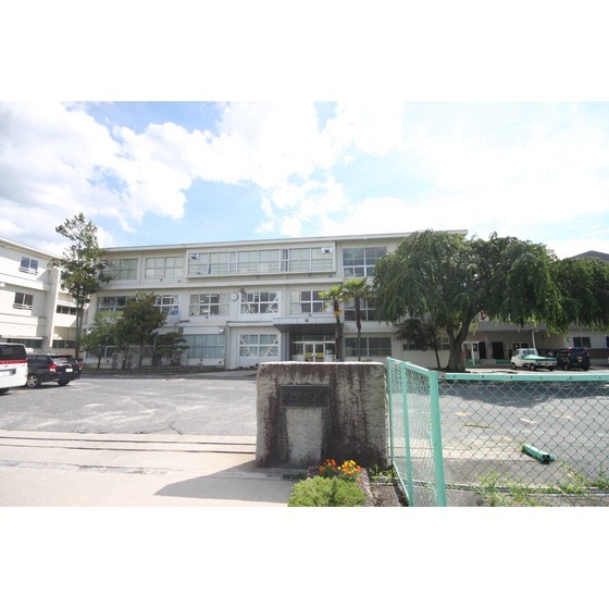 中津川第二中学校