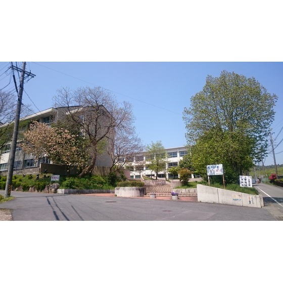 土岐市立泉中学校