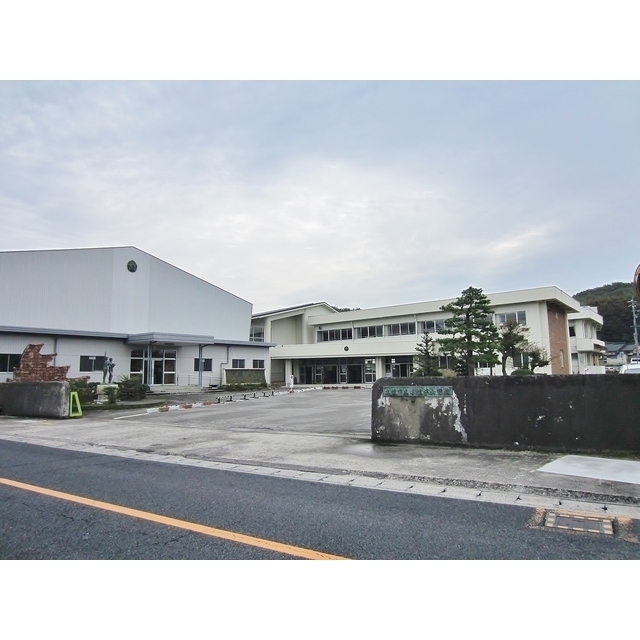 土岐市立土岐津小学校
