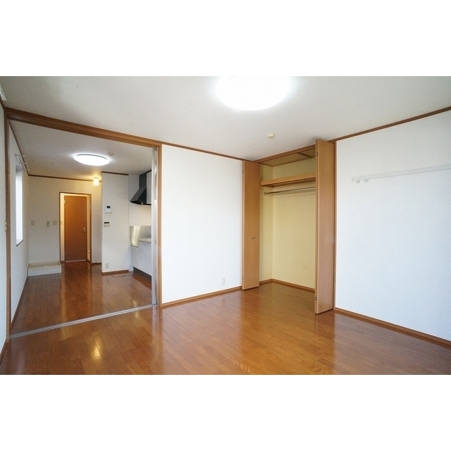 広々8帖あります。