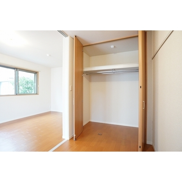 天井まであるたっぷり収納