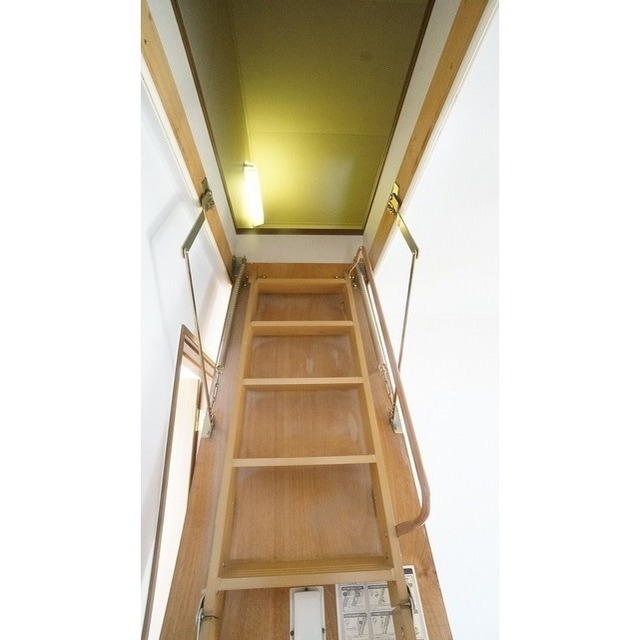 小屋裏収納