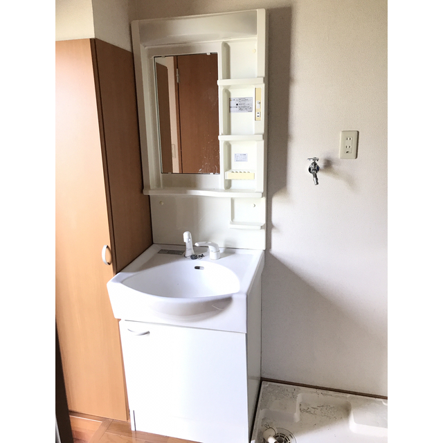 シャワー付独立洗面化粧台