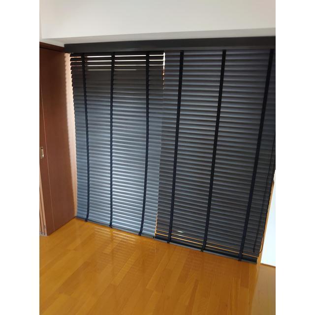 間仕切りブラインド