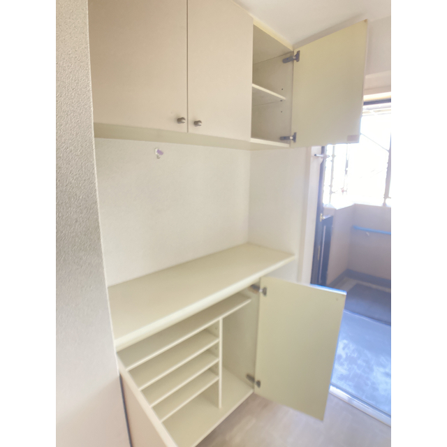 シューズボックス