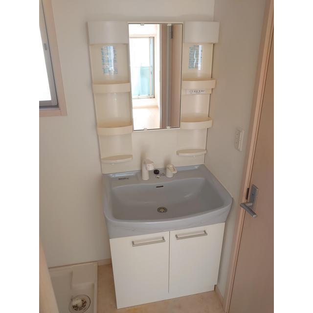 シャワー付洗面化粧台