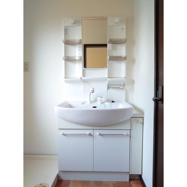 シャワー付洗面化粧台