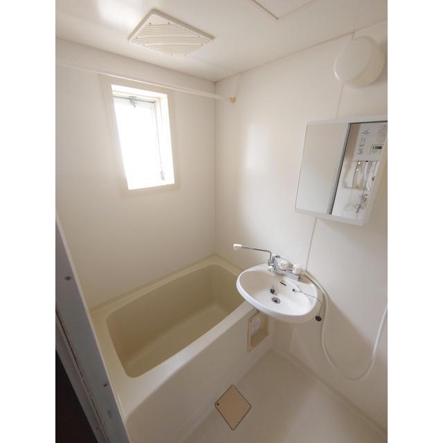 洗面ボウル付きの浴室！