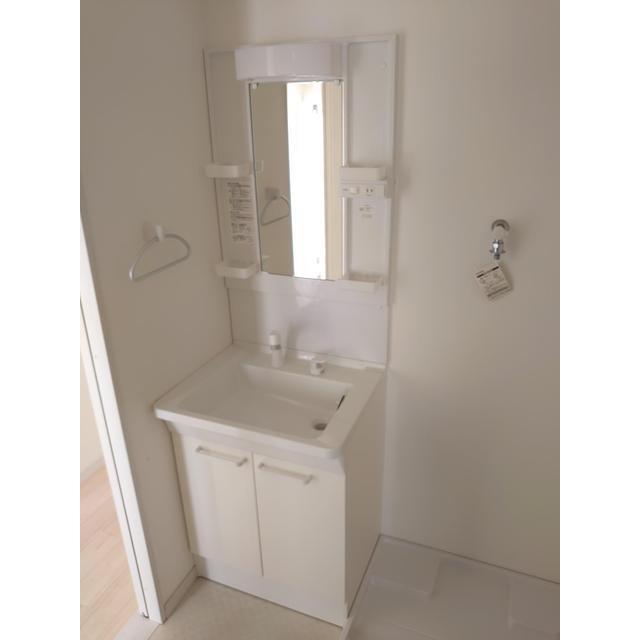 シャワー付洗面化粧台