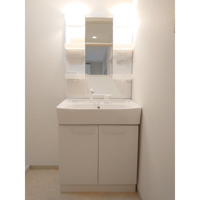 シャワー付洗面化粧台