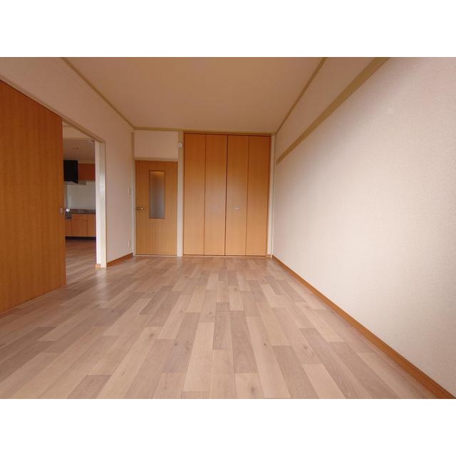 2F洋室7.5帖