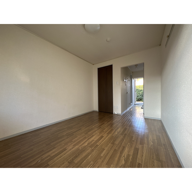 洋室:6帖 ※別号室参考写真