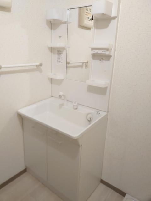 シャワー付洗面化粧台