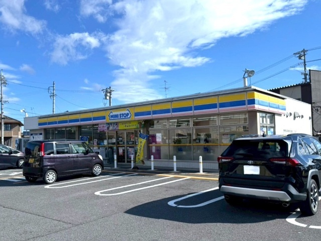 ミニストップ鈴鹿平田店