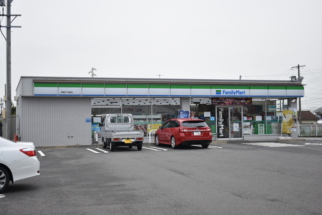ファミリーマート鈴鹿千代崎店