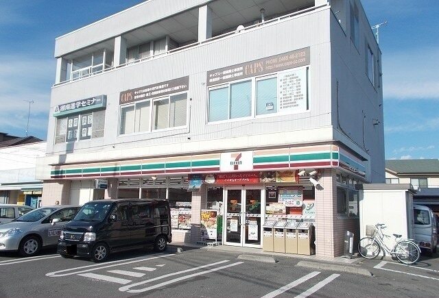 セブンイレブン国府津西店