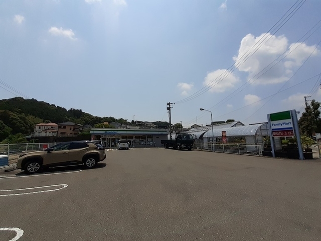 ファミリーマート 高知福井西店