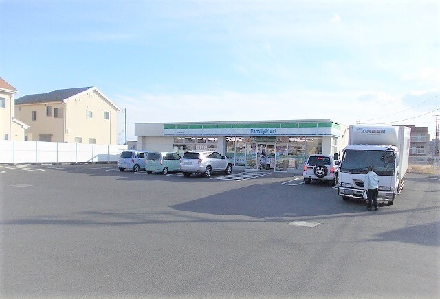 ファミリーマート新屋店