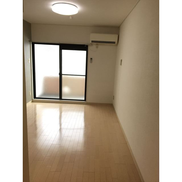 掲載写真は同タイプ別号室のものです